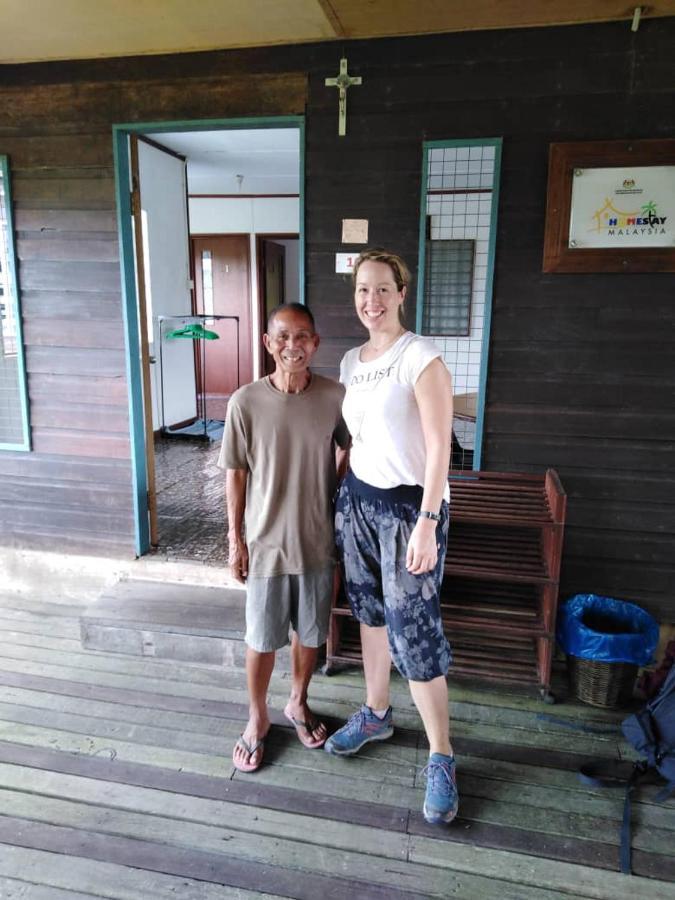 Aa Homestay Mulu Esterno foto