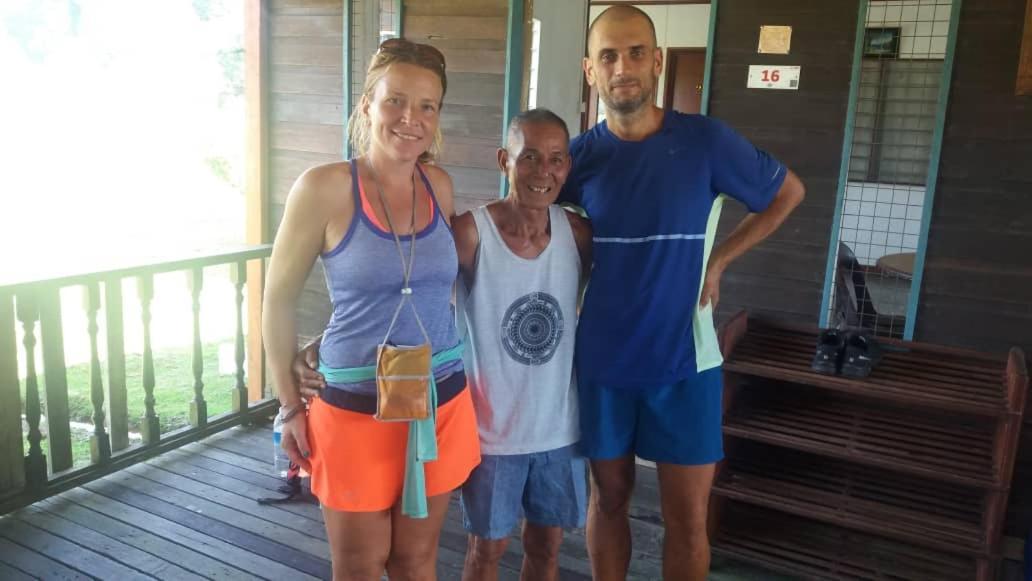 Aa Homestay Mulu Esterno foto