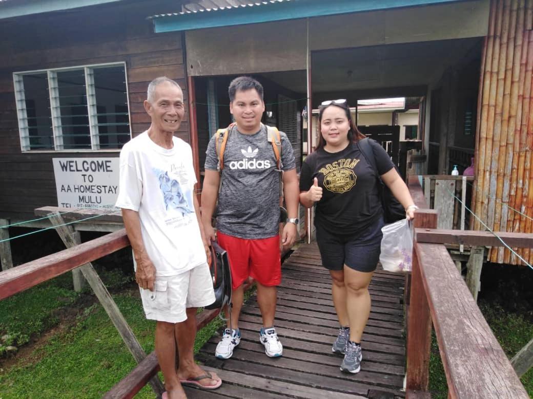 Aa Homestay Mulu Esterno foto