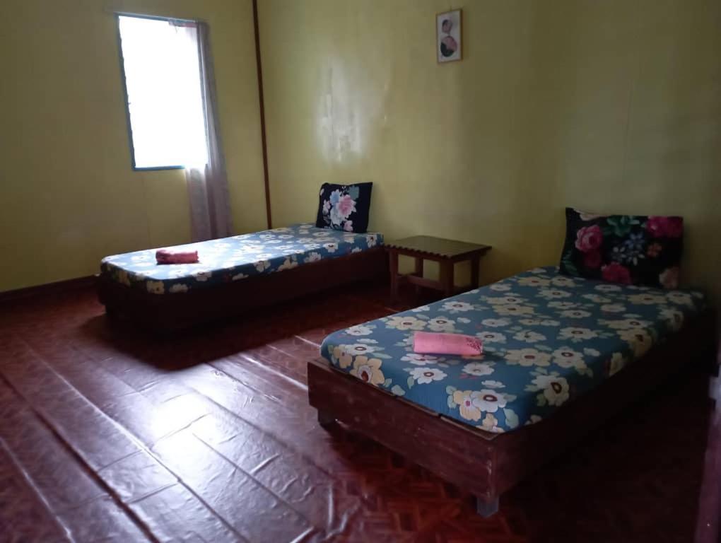 Aa Homestay Mulu Esterno foto