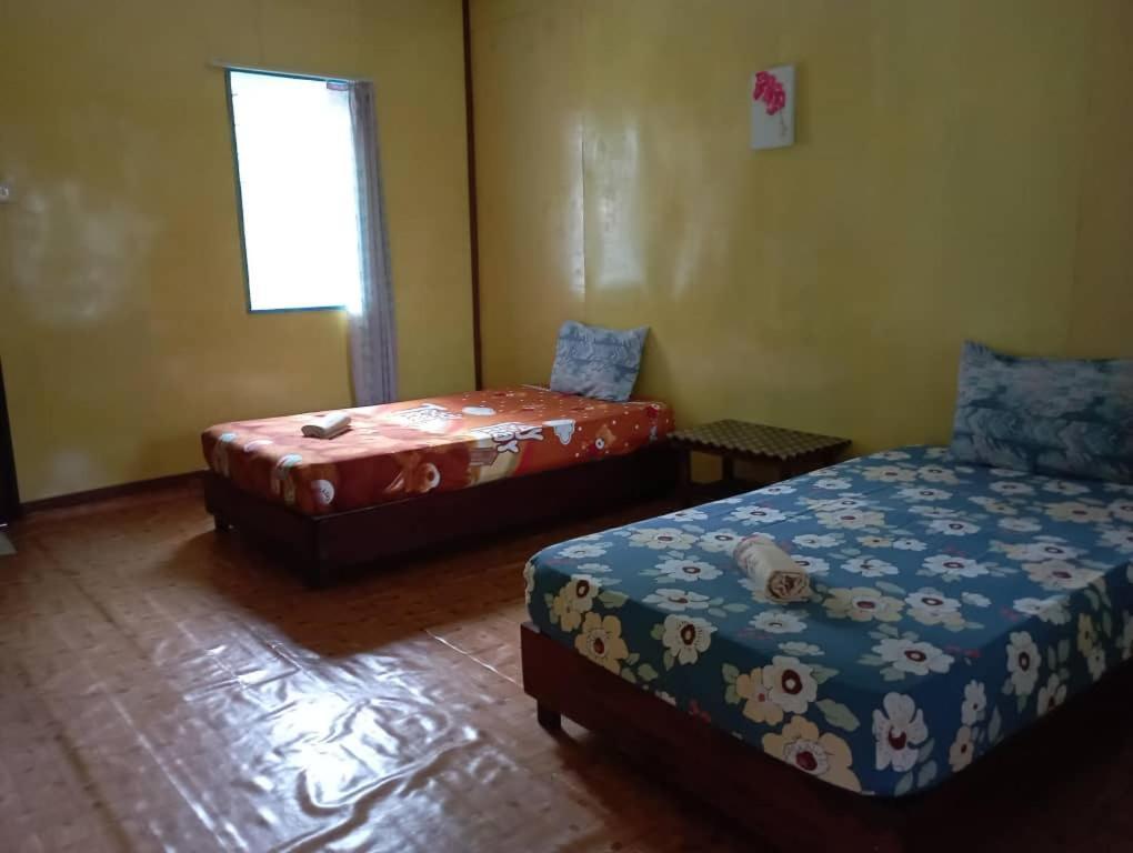 Aa Homestay Mulu Esterno foto