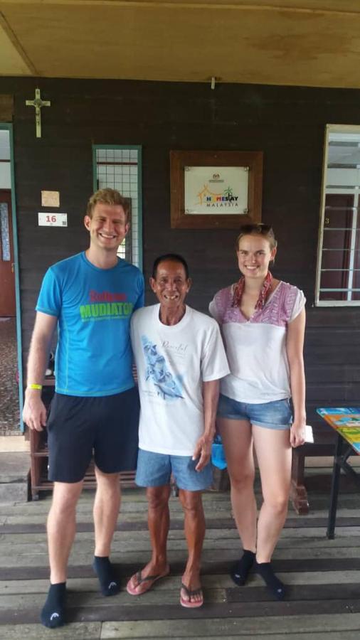 Aa Homestay Mulu Esterno foto